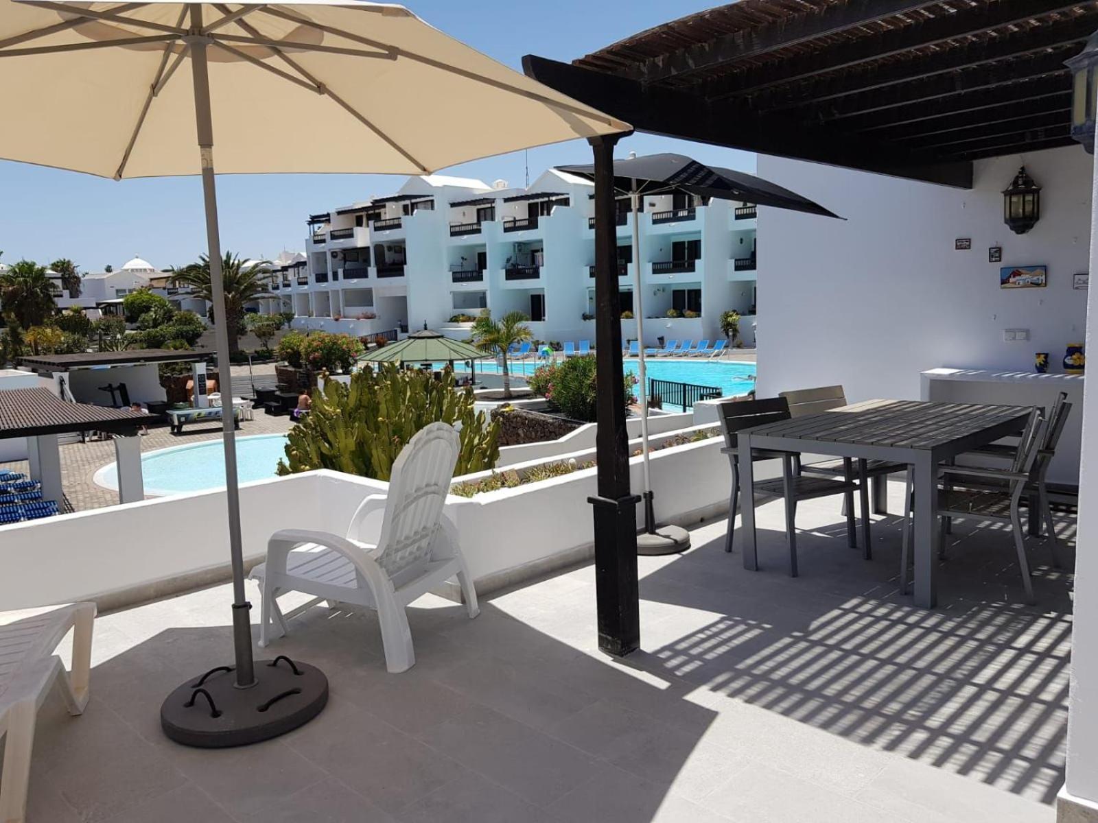 Playa Bastián 2 habs, 2 baños y súper terraza Apartamento Costa Teguise Exterior foto