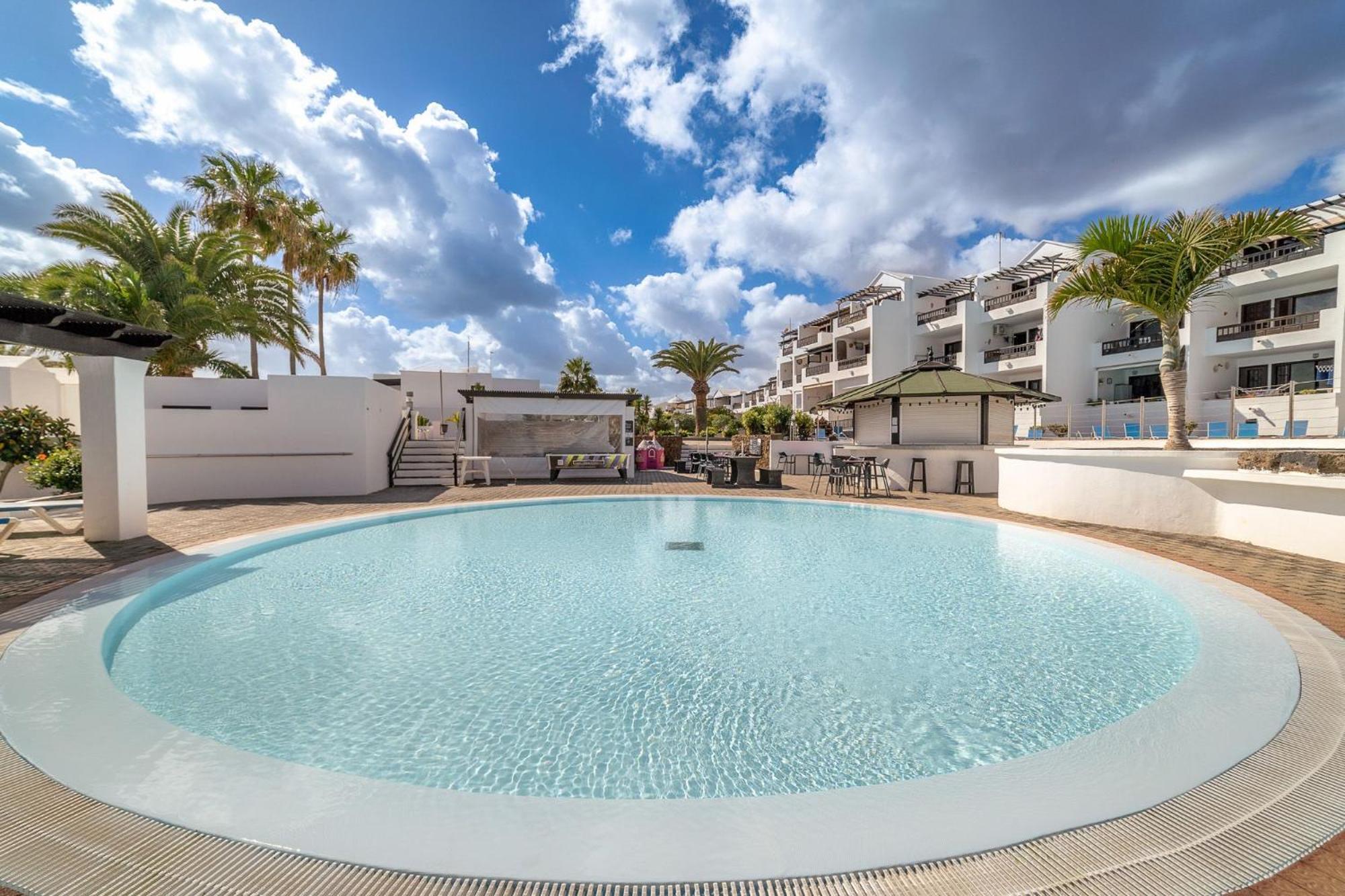 Playa Bastián 2 habs, 2 baños y súper terraza Apartamento Costa Teguise Exterior foto